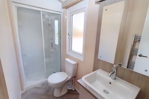 REGAL ARTISAN- click for photo gallery